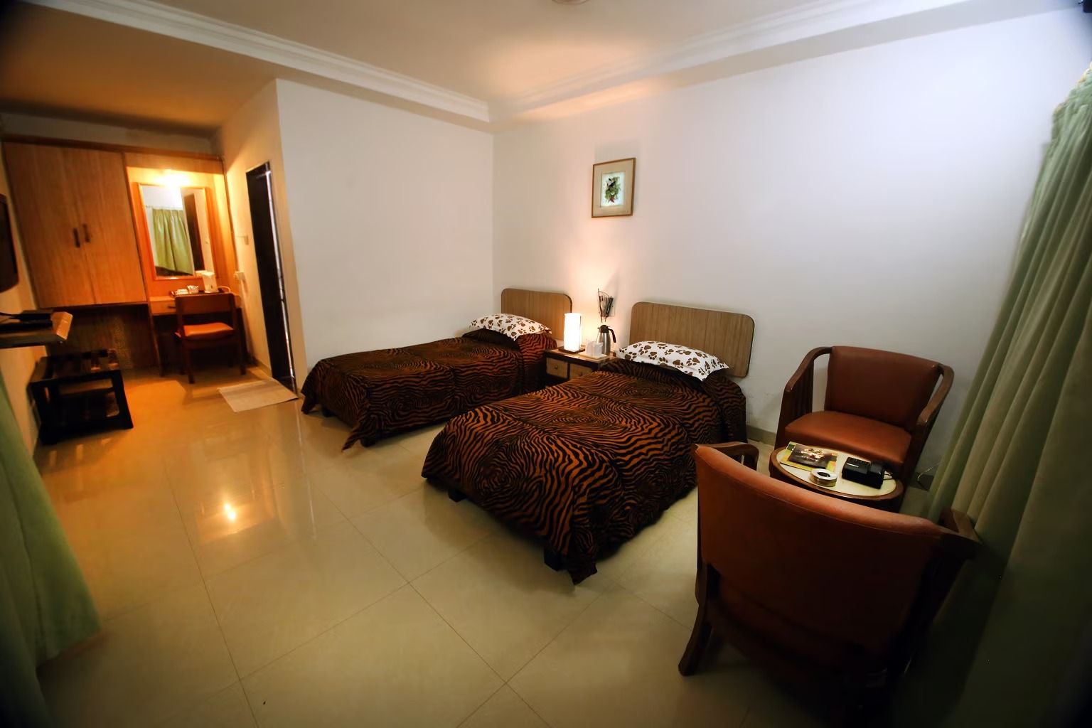 MPT White Tiger Forest Lodge